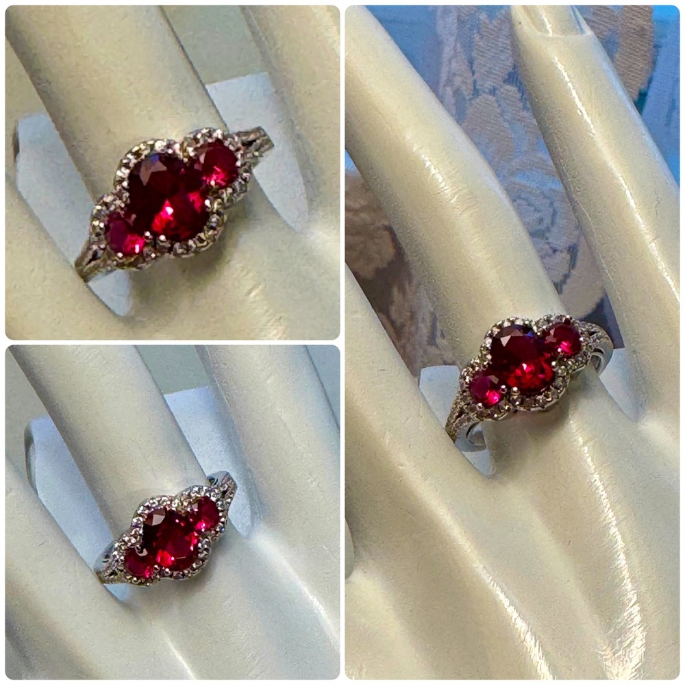 Three Oval Rubies and CZ Stones Set in 925 Sterling Silver Women’s Ring - Picture 4 of 7